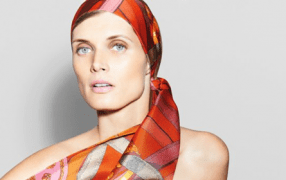 Hermès' neueste Streiche: Das Maxi Twilly und die Silk Knot App