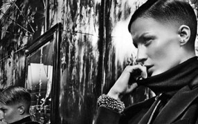 Haare ab? Bündchens Bubi-Kopf für Balenciaga