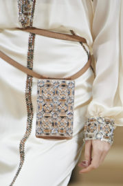 chanel tasche hip bag handytasche it bag couture hüfte smartphone