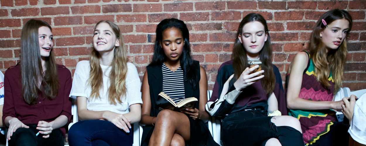 Suchtgefahr: The Model agency
