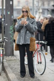 Modepilot Street Style no handbag ohne Handtasche