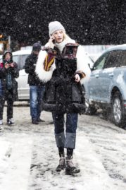 Modepilot Street Style no handbag ohne Handtasche