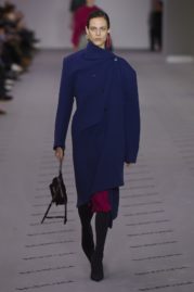 Balenciaga Mantel 2017 2018 blau Modepilot