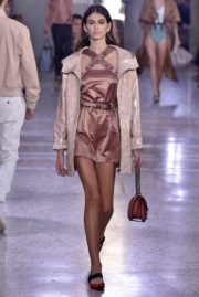 Bottega Veneta Modepilot summer 2018 Sommer Kaia Gerber