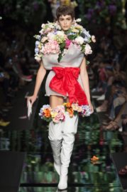 Moschino all designers summer 2018 kaia gerber runway catwalk laufsteg Modepilot