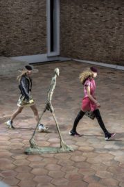 Louis Vuitton Cruise Resort 2019 Modepilot