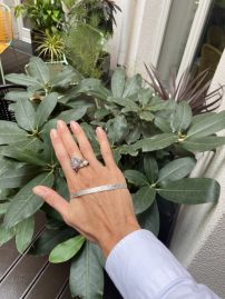 Eliza Weiss Reif Handrücken Modepilot