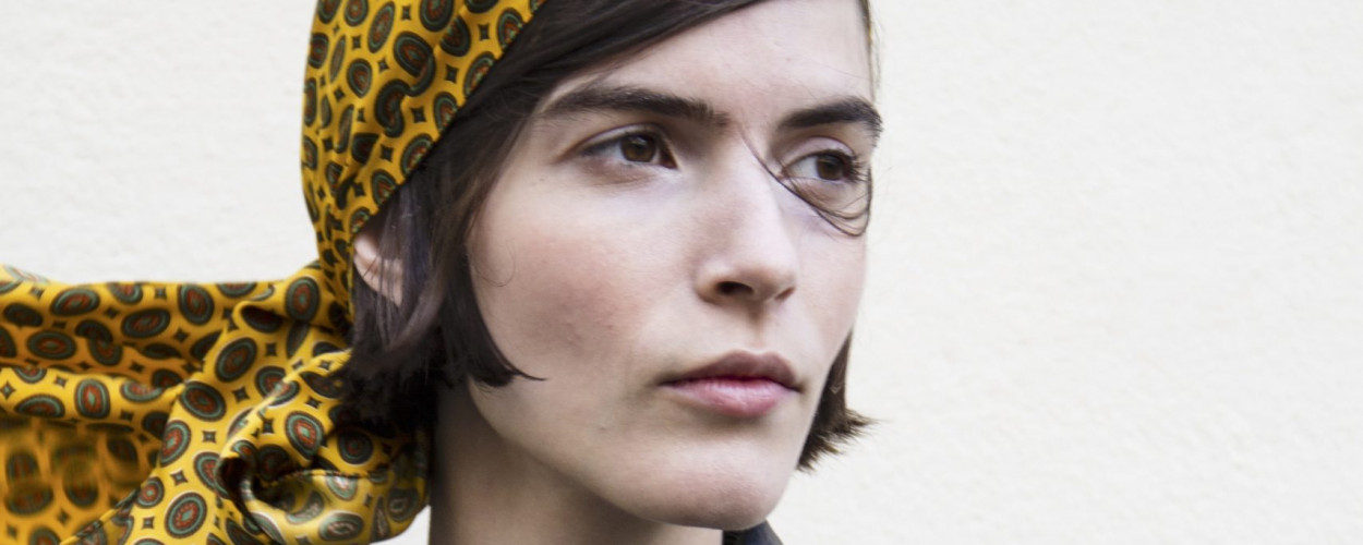 Street Styles mit Kopftuch aus Paris und Mailand