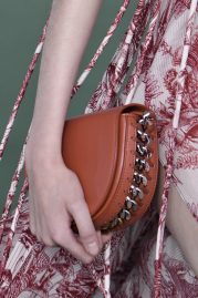 Stella McCartney Modepilot Kettenglieder 2022