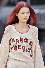 Pullover Stella McCartney Modepilot ausgefranst Vintage look ausgeleiert