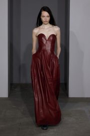 Trends 2025 Lederkleid