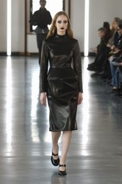 Trends 2025 Lederkleid