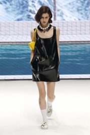 Trend 2025 Runway Catwalk Modepilot