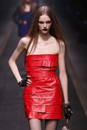 Trends 2025 Lederkleid