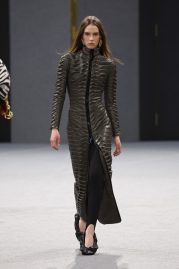 Modetrends 2025 Lederkleid Modepilot